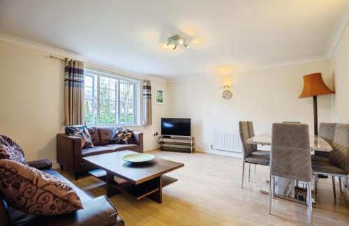 Spacious 2-Bed Family Flat in Wimbledon Near Tube - Foto 10