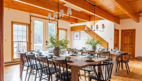 8BR Luxury Maplewood Manor, Hot Tub & Fire Pit - Foto 2