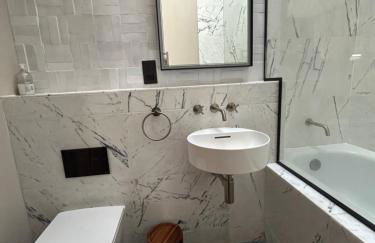 2 Cruck Cottage, Cowbridge - Photo 14