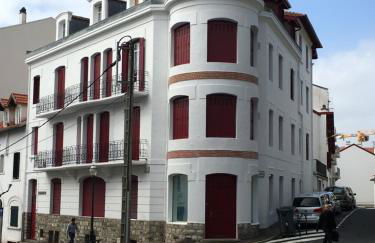 Saint-Jean-de-Luz-location 2 minutes a pieds de la plage - Foto 1