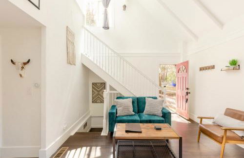 Sprocket Hollow Treetop A-Frame Log Cabin - Foto 16