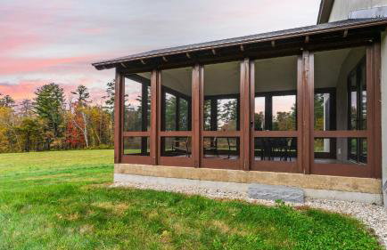 Modern Berkshires Farmhouse w Porch Fireplace Views Beaver Creek by AvantStay - Foto 39