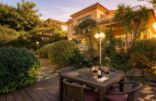 New! Stunning Villa with Pool & Sea Views - Photo 41