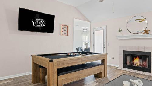 Hill Country Getaway Games, Fire Pit & Deck - Photo 2
