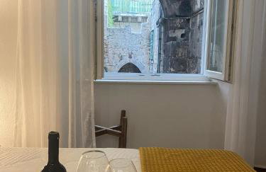 Diokletian's Golden Nest - Photo 5