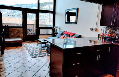 Vail View Loft - Slope-view condo, free bus for quick access to Vail Village - Photo 1