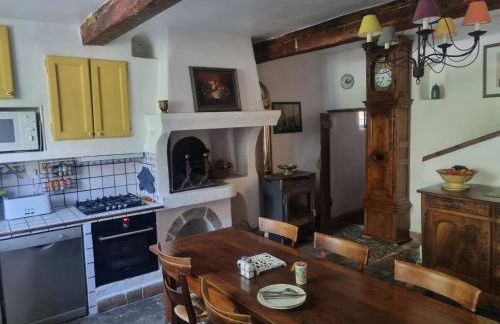 Grand Mas Provençal avec jacuzzi - Foto 11