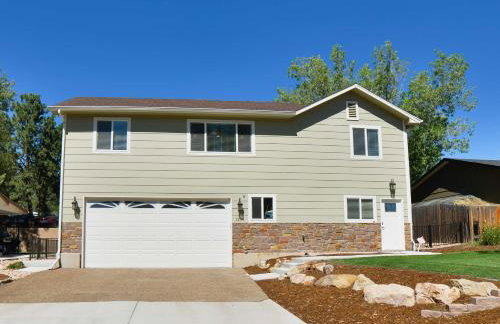Crestview Place Family Home 2 Mins to UCCS Patio and BBQ - Foto 2
