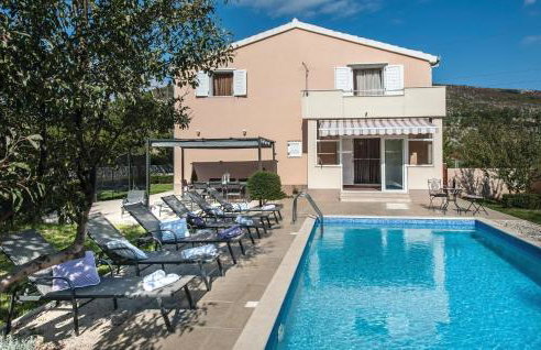 Nice Home In Prugovo With Jacuzzi - Foto 1