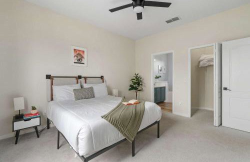 Townhome w heated pool & game room - Foto 20