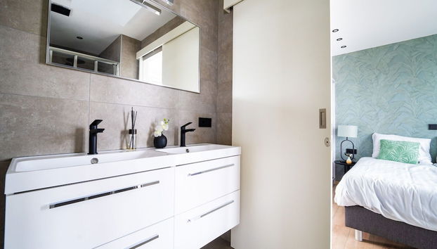 Luxury Villa With Dishwasher - Photo 5, Room