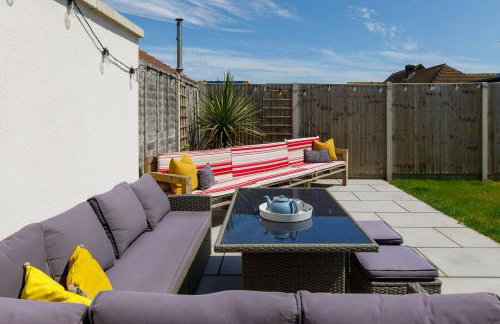 Delightful Seaside Hideaway 5 Mins to Beach - Foto 80