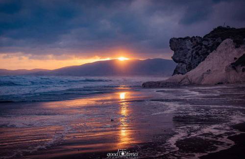 Avouris 2 Bedroom Apartment & Studios - Photo 30