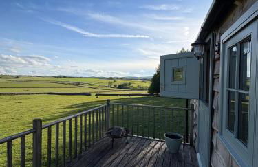 Shepherds Hut - Photo 2