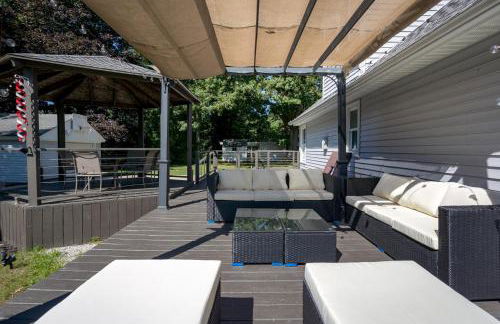 All Decked Out - Secluded getaway near beach access - Foto 6