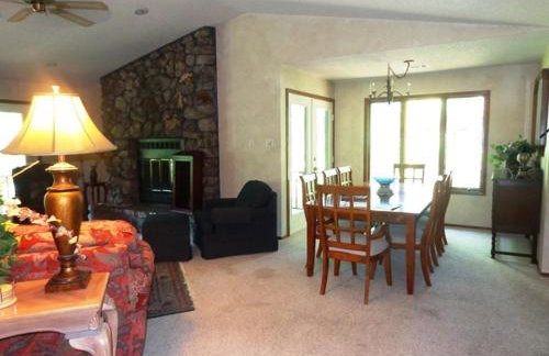 37DPD - Forest view, log-sided two bedroom, two bath condo on Lake Ouachita - Photo 23