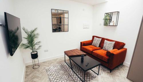 Hen & Chickens Luxury Apartments, Free Parking, By DerBnB - Foto 1