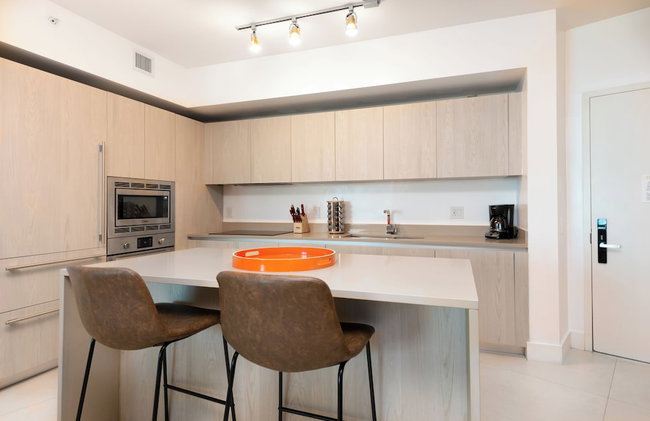 Splendid Resort - Oceanview 1BDR & 1BA Apt Right on the Beach, Heated pool, GYM - Foto 144