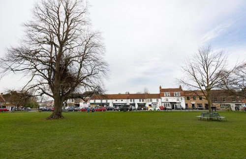 The Ayton Hideaway - Photo 41