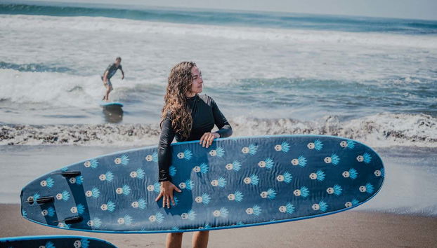 Lista para iniciar el curso de surf