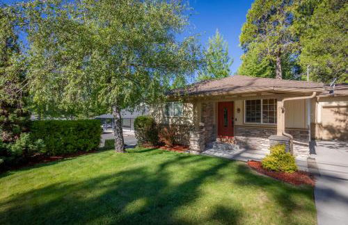 Chic, and Cozy, Centrally Located getaway - Foto 1