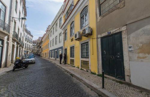 Central Lisbon Flat by Pink St - Photo 76