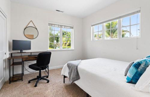 Gorgeous Santa Cruz Villa - Modern Beachside Paradise with NEW Hot Tub & Fast Wi-Fi - Foto 64