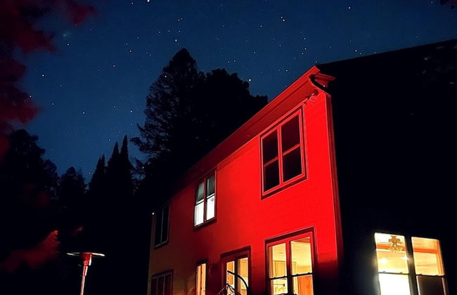 Firefly Lodge! Boardman River! Hot Tub! Woodstove! - Foto 24