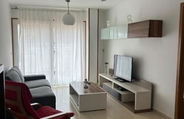 Piso cerca de la playa, dos habitaciones, piscina y terraza - Foto 8