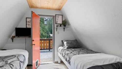 A-Frame At Entrance to Rainier- Hot Tub & WiFi - Foto 4