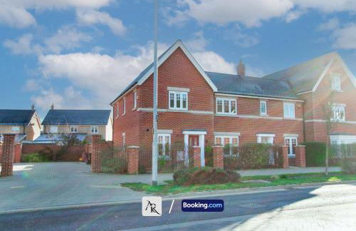 2 Bedroom House By AR Properties Short Lets & Serviced Accommodation Colchester with Garden - Foto 27