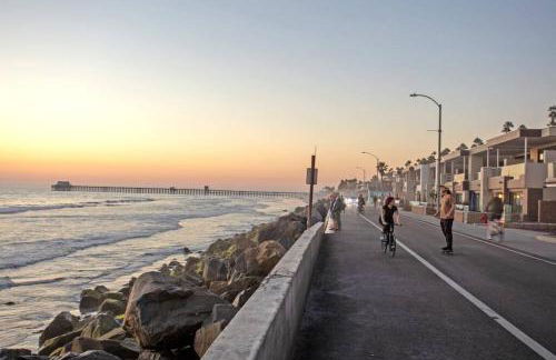 King Suite - Steps to Beach & Close to Pier - Foto 36