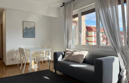 Cozy apartment with large balcony in Azkoitia - Photo 1