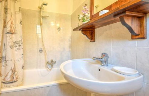 3 Bedroom Awesome Apartment In Camogli - Foto 21