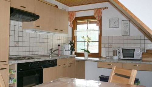 Pleasant Holiday Home With Balcony - Foto 5