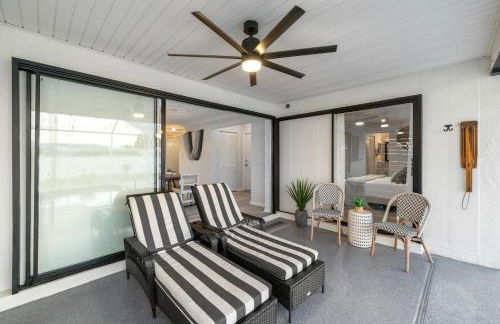 Stylish coastal retreat with Heated Saltwater pool - Foto 53