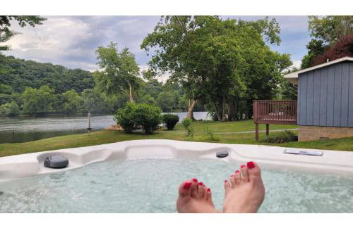 New River Riverfront , Hot Tub & Canoes, Trophy Muskie Fishing , Near VT - Foto 57