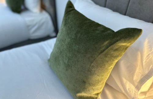 Comfortable 2BR Home 4 Beds Great for Small Groups - Foto 37