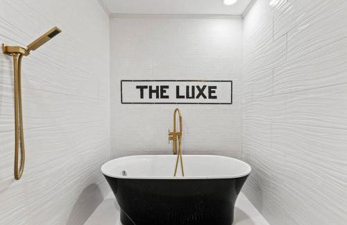 The Luxe Hot Tub Private Bar 12 Min to Horse Park - Foto 33