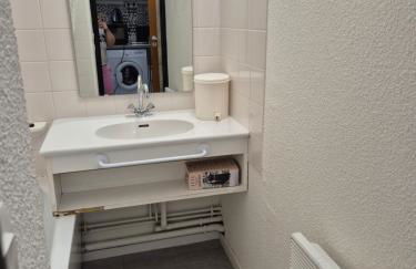 Résidence les Mélèzets 2 au pieds des pistes et des commerces - Photo 9