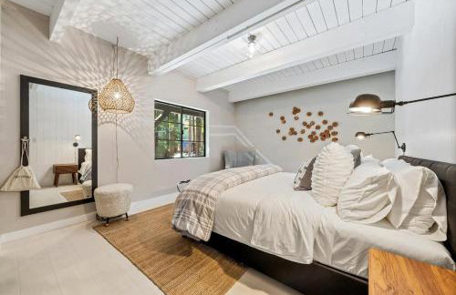 Relaxing Home Among The Redwoods - Dog-Friendly - Photo 19