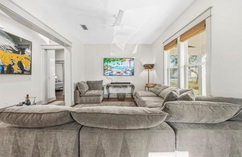 Design-Forward New Build 3BR2BA Seminole Heights - Foto 9