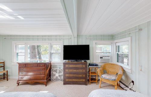 Lakefront Retreat - Foto 17