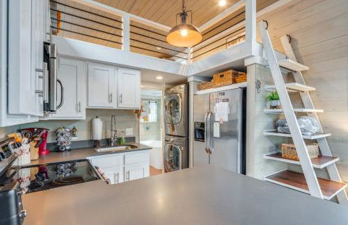 Tiny Home in Flat Rock Easy Access to I-26! - Photo 2