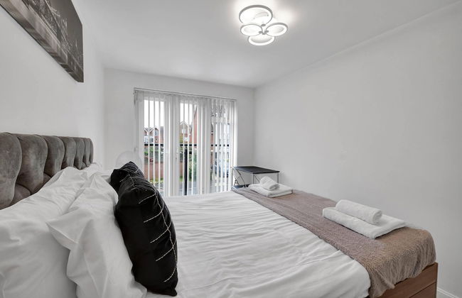 3 Bedroom and 2 Bath House with Balcony - Foto 13