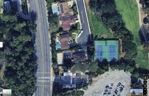 Adorable 4 bedroom home with Pool & more - Foto 25