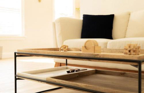 Work, Rest and Gather - Spacious 3BR with Modern Charm - Foto 31