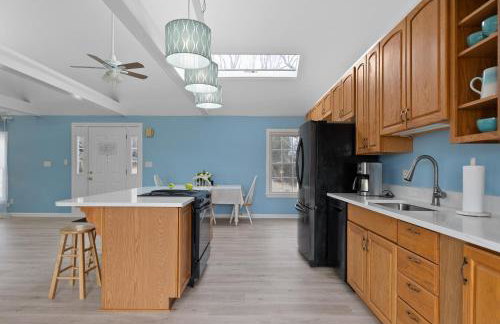 Bright and Spacious Stay - Foto 13