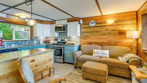 Outdoor Kitchen and Canal Views Cabin in Quilcene! - Foto 5