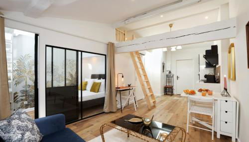 Le Palais d'Aliénor - parking gratuit - Foto 2